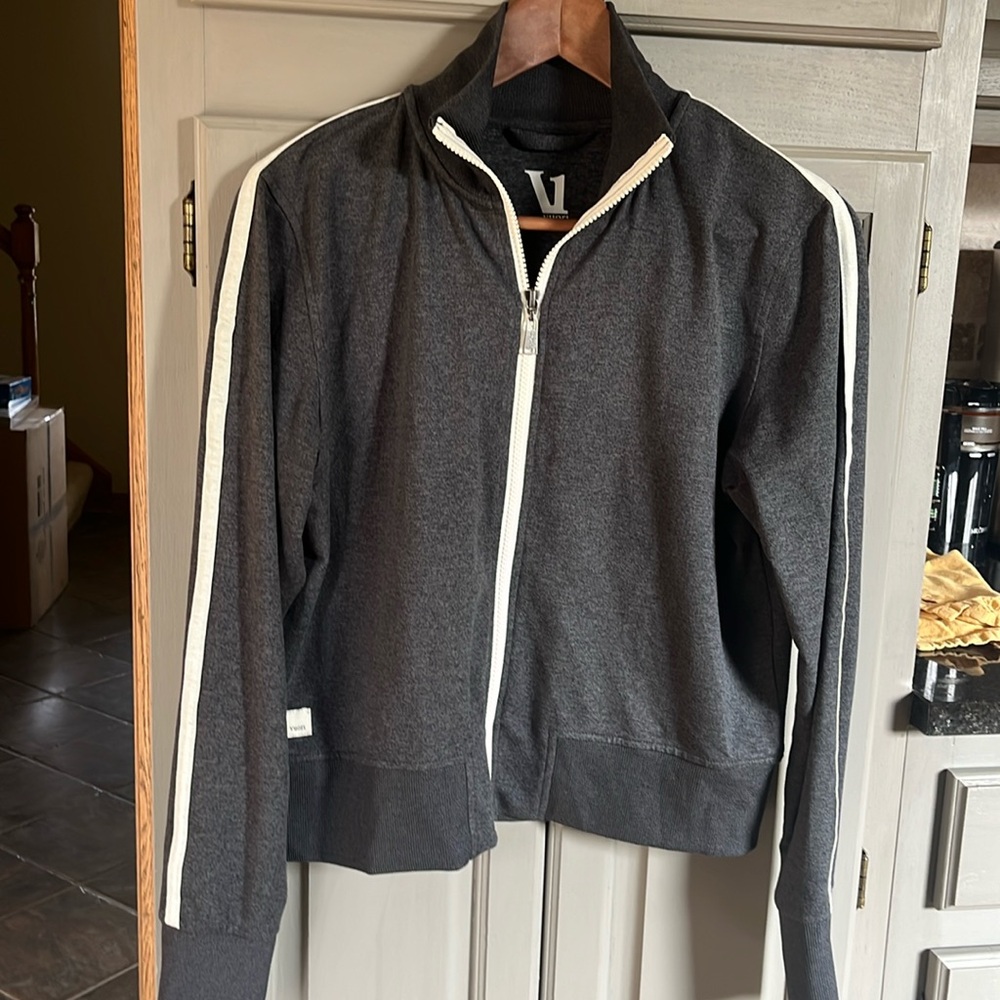 Vuori full zip